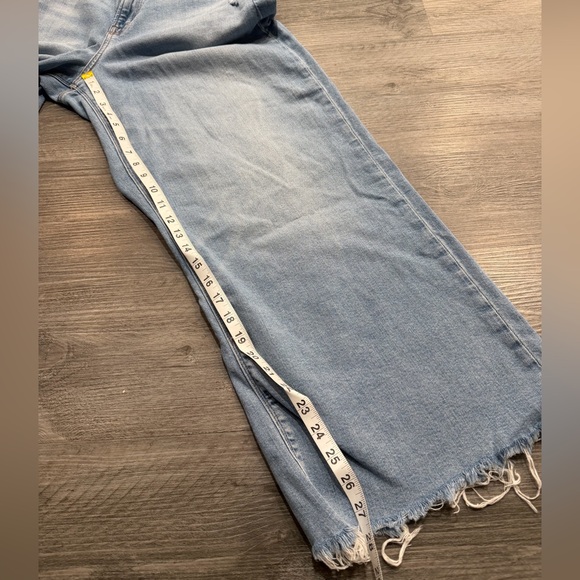 American Eagle Outfitters Women’s Light Wash Dreamy Drape Wide Leg Jeans - Picture 9 of 11